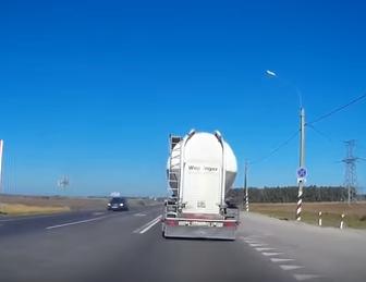 Непреклонная фура: видео